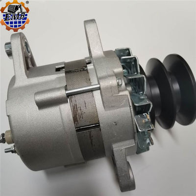 600-821-6110 0330002871 6D105 Mesin Alternator Untuk PC200-3 PC220-2